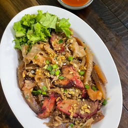 ก๋วยเตี๋ยวคั่วหมูแเดง