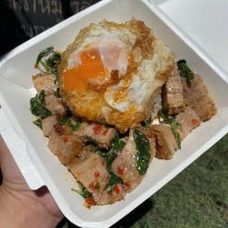 ร้านข้าวกะเพราน้องย๋ะย๋า