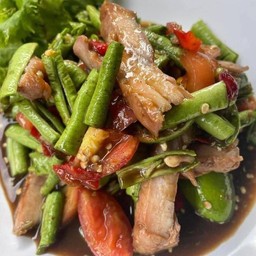 ตำหมูตกครก