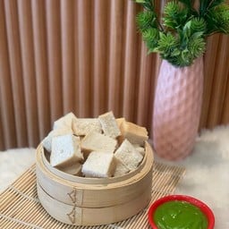ขนมปัง (นึ่ง) สังขยาชาไทย