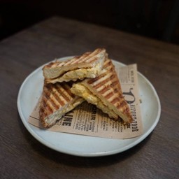 Egg Cheese Sanwich