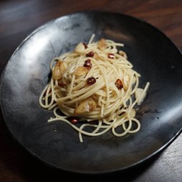 Spaghetti Withgarlic Chili