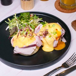 Eggs Benedict Ham