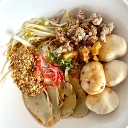 [อร่อยซ่ากับโค้ก] เส้นหมี่ขาวแห้ง +  โค้ก ออริจินัล (กระป๋อง) 