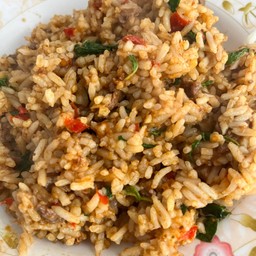 ข้าวกะเพราผัดน้ำพริก