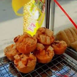 ปอเปี๊ยะทอด เต้าหู้ทอด เผือกทอด ข้าวโพดทอด มันม่วงทอด   นายเจ ตลาดสหชัย สัตหีบ