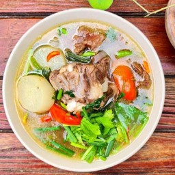 ซุปเนื้อตุ๋น (เนื้อไทยวากิว)