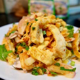 ลาบไข่เจียว