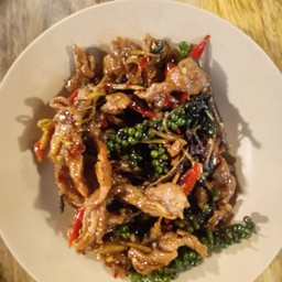 หมูผัดขี้เมาราดข้าว