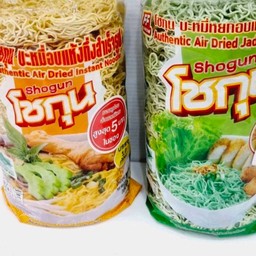 เส้นมาม่า