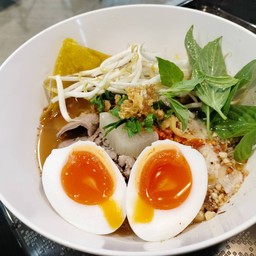 ก๋วยเตี๋ยวหมูต้มยำสุโขทัย