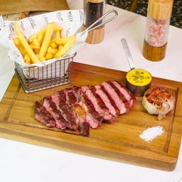 Black Angus Ribeye L'entrecôte