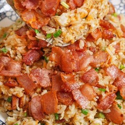 ข้าวผัดเบค่อนย้อนวัย