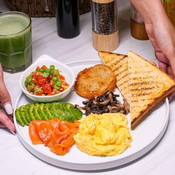 Victoria breakfast - Avocado & Salmon