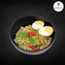 ข้าวผัดเขียวหวานไก่ + ไข่