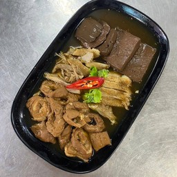 พะโล้รวม (เป็ด+เลือด+ไส้)