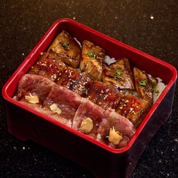 ข้าวหน้าฟัวกราส์ วากิว ปลาไหลย่าง