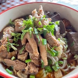 ก๋วยเตี๋ยวไก่มะระ รุ่งทิพย์ By..Yingwi