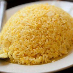 ข้าวผัดไข่สไตล์จีน (ข้าวผัดเกลือ)