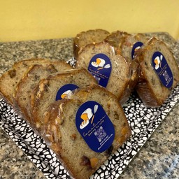 เค้กกล้วยหอม โรยอัลมอนด์