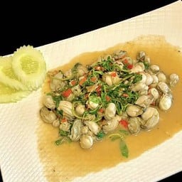 กะเพราหอยนางรม (กับข้าว)