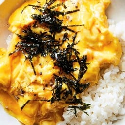 ข้าวไข่ข้นสาหร่าย
