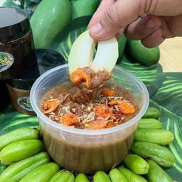 กะปิหวาน (280g)  + มะม่วงแบบไม่ปอก 3 ลูก