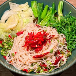 ยำข้าวปุ้นน้ำนัวร์นครพนม