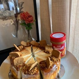 Biscoff  caramel cheese pie