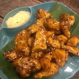 ไก่ป็อปซอสน้ำผึ้ง