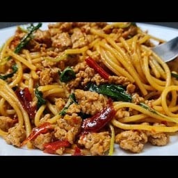 สปาเก็ตตี้ผัดพริกแห้งเนื้อโคขุนบด