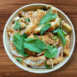 ข้าวยำไก่แซบ