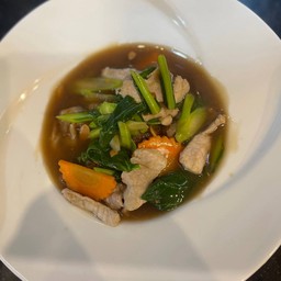 ราดหน้าหมู