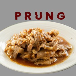 ข้าวหมูกระเทียม ซอสจะฉ่ำๆนิดนึง