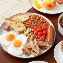 Brusembly’s Full English Breakfast