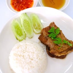 ข้าวมันไก่ เฟยเจิน -