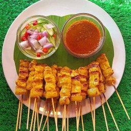 หมูสะเต๊ะ 100 ไม้ ฟรีขนมปัง 6 แผ่น