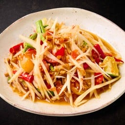 Korat styled spicy papaya salad with fermented fish sauce