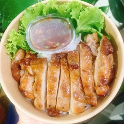 ข้าวไก่ย่าง&น้ำจิ้มแจ่ว