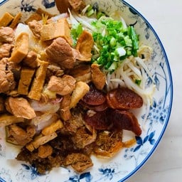 ก๋วยเตี๋ยวหลอด (ทวีวัฒนา 27)