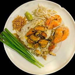 ผัดไท หอยแมลงภู่+กุ้ง
