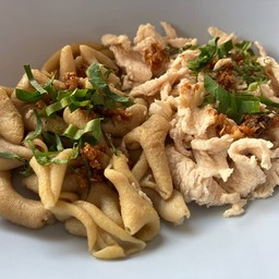 ไส้ไก่ลวก+เนื้อไก่ลวก