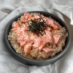 แซลมอนล้น