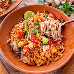 ตำก๋วยจั๊บลาวคอหมูย่าง