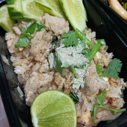 ข้าวผัดหมูชิ้น