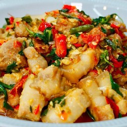 ผัดกระเพราสามชั้น