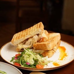 Chicken With Bacon Jam Sandwich