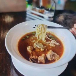 ก๋วยจั๊บญวน ต้มยำน้ำใส เส้นหนึบ