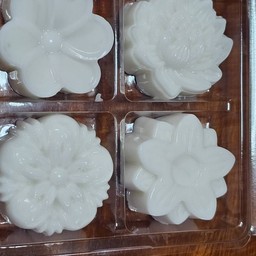 วุ้นมะพร้าวน้ำหอมกะทิ( 4ชิ้น)