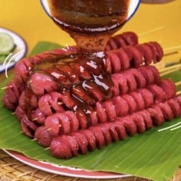 ลูกชิ้นทอด น้ำจิ้มเด็ด